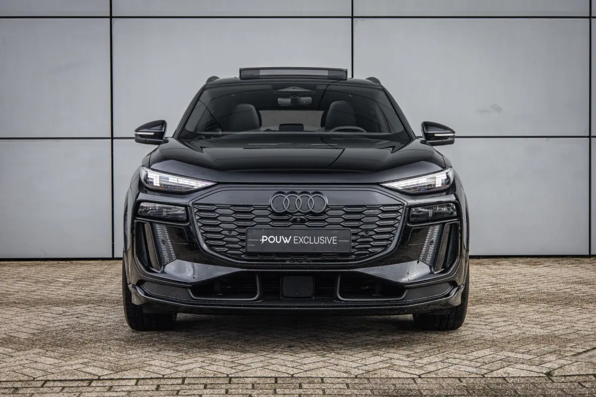 252pk S edition 83 kWh | Panoramadak | Luchtvering | Trekhaak | 22" Velgen