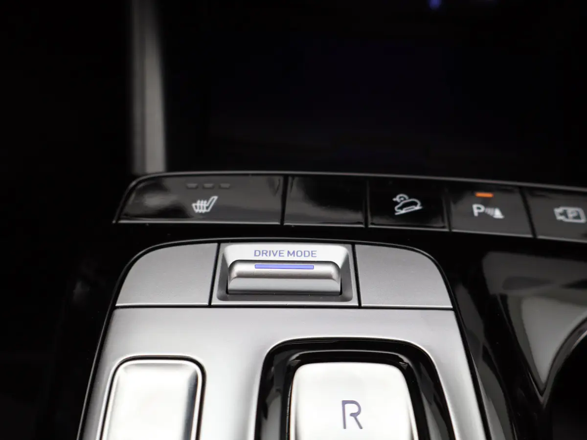 1.6 T-GDI HEV Comfort | Achteruitrijcamera | Airco (automatisch) | Apple Carplay/Android Auto|telefoonintegratie premium