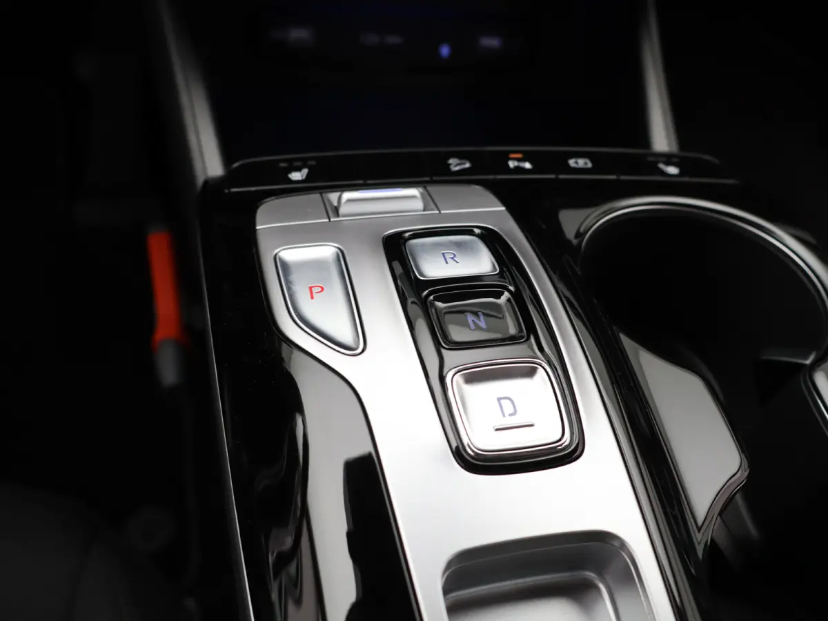 1.6 T-GDI HEV Comfort | Achteruitrijcamera | Airco (automatisch) | Apple Carplay/Android Auto|telefoonintegratie premium