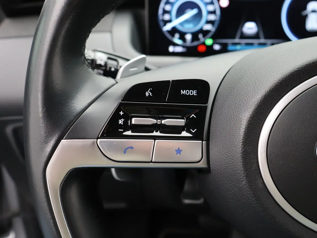 1.6 T-GDI HEV Comfort | Achteruitrijcamera | Airco (automatisch) | Apple Carplay/Android Auto|telefoonintegratie premium