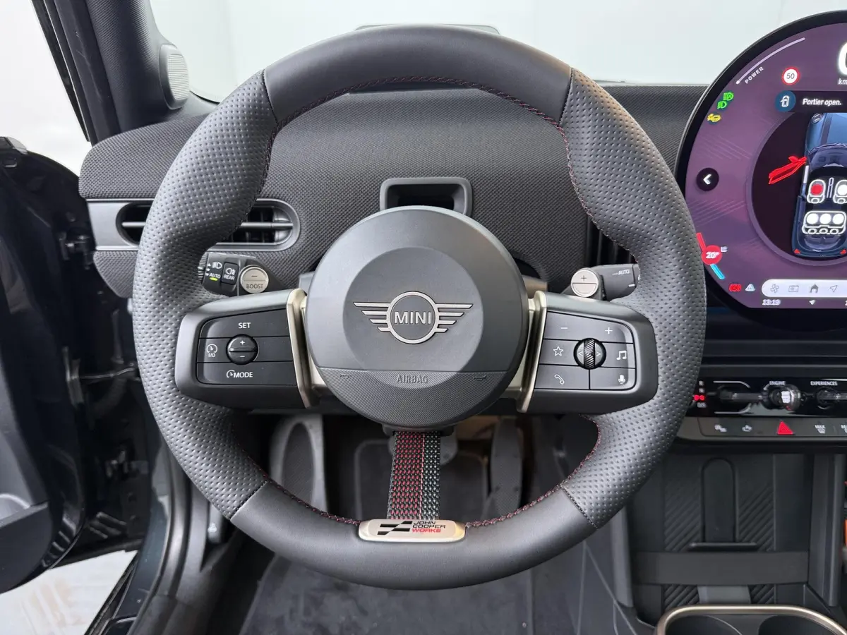 Cooper C John Cooper Works | Pakket L | Glazen Panoramadak | Harman Kardon | Stoel- Stuurverwarming