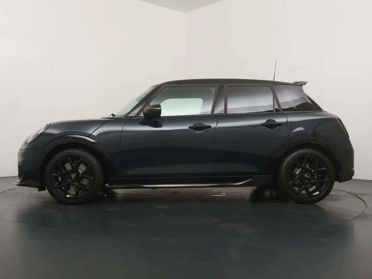 Cooper C John Cooper Works | Pakket L | Glazen Panoramadak | Harman Kardon | Stoel- Stuurverwarming