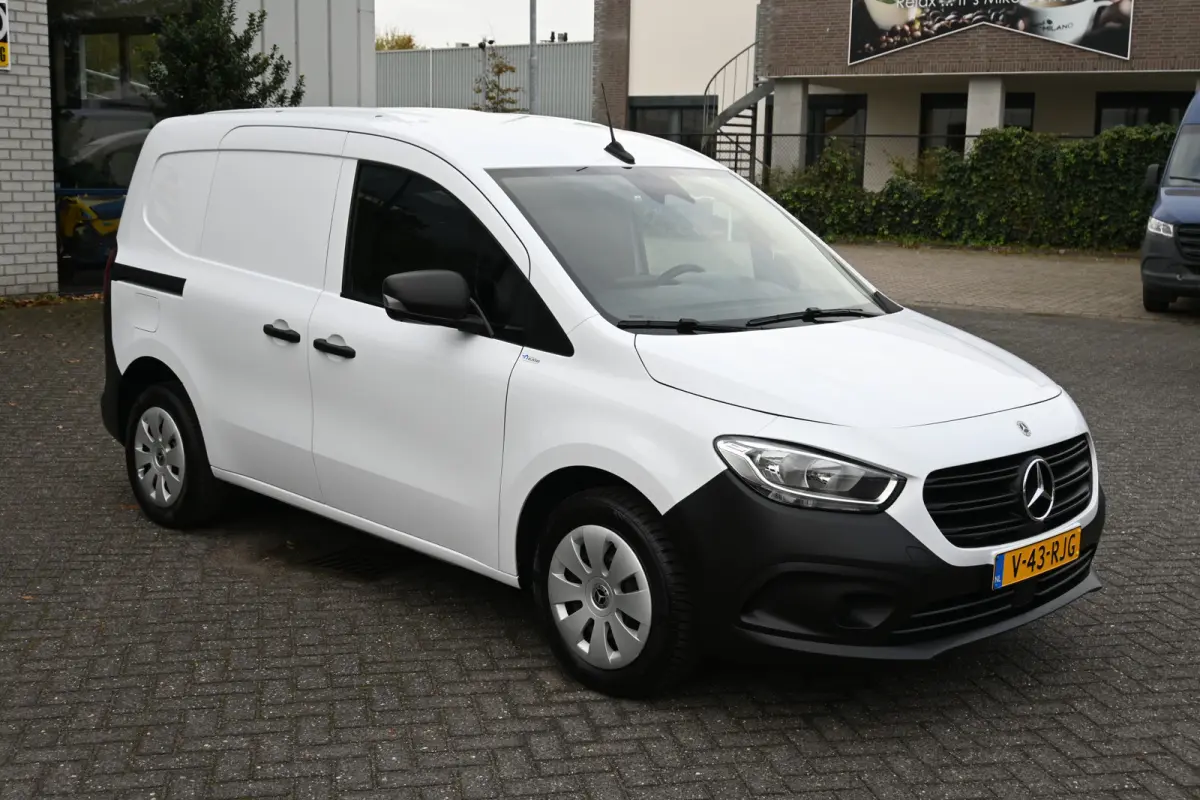 110 CDI L1 Pro 2 Schuifdeuren, Apple Carplay / Android Auto