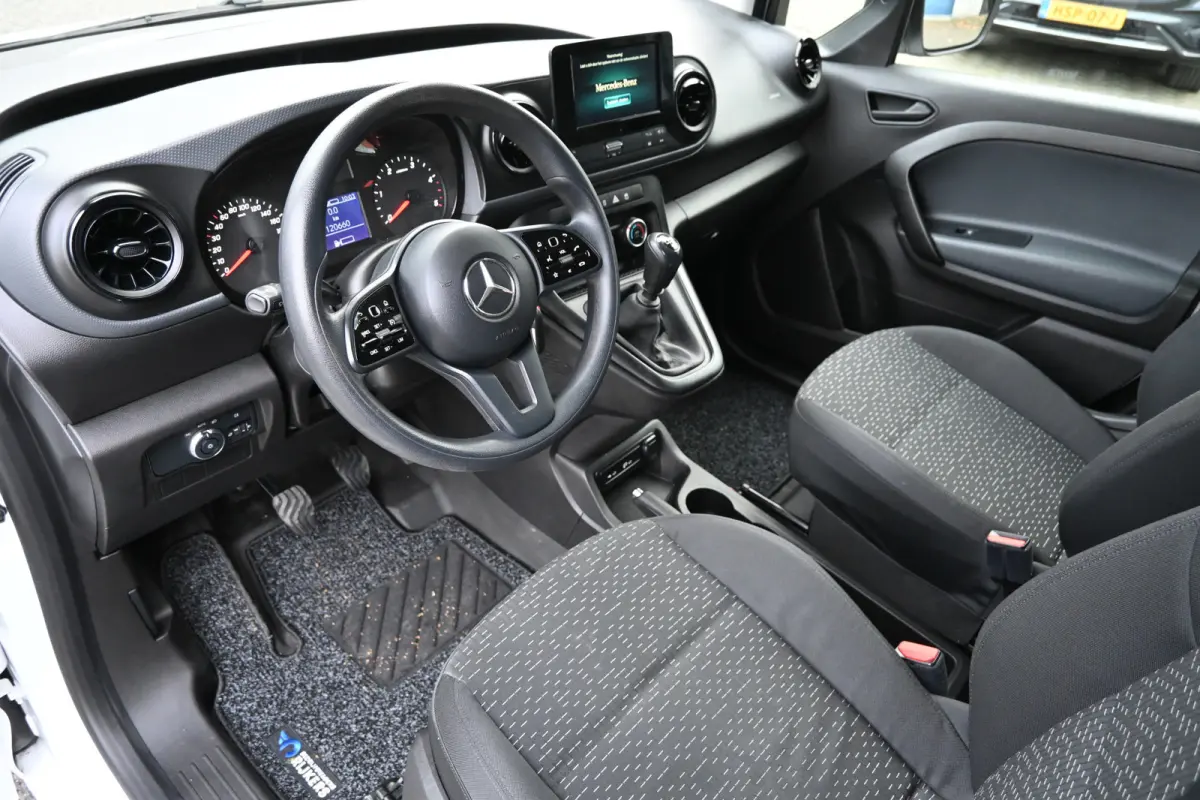 110 CDI L1 Pro 2 Schuifdeuren, Apple Carplay / Android Auto
