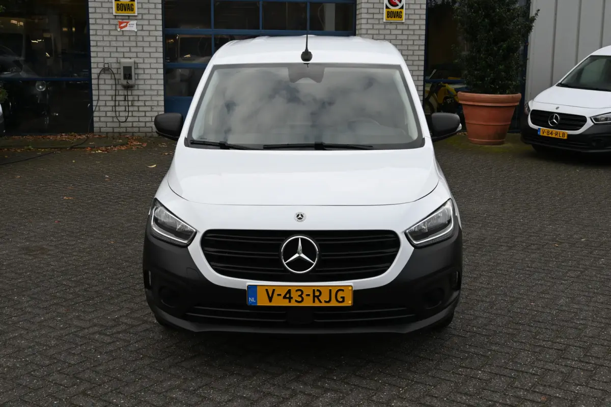 110 CDI L1 Pro 2 Schuifdeuren, Apple Carplay / Android Auto