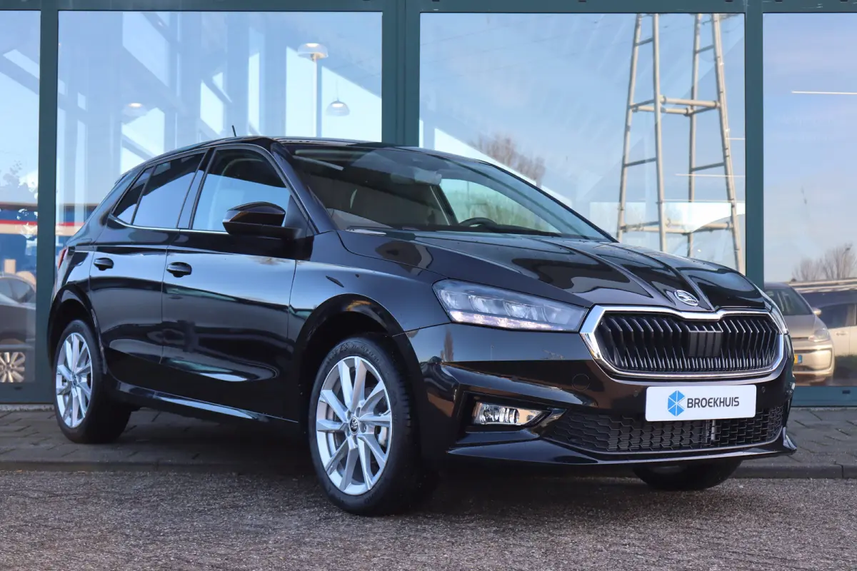 1.0 TSI Business Edition | Chromen raamlijsten | Cruise control met speedlimiter | KESSY (Centrale portiervergendeling met Keyless Entry, Start and exit System)