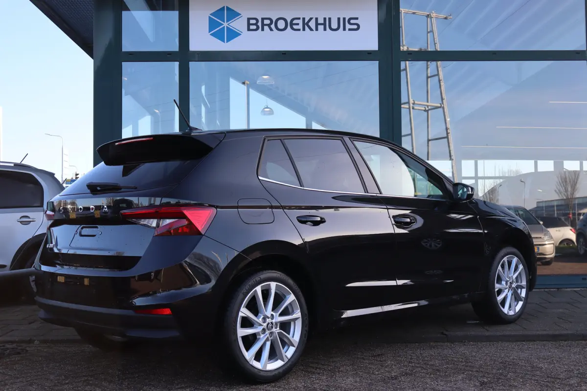 1.0 TSI Business Edition | Chromen raamlijsten | Cruise control met speedlimiter | KESSY (Centrale portiervergendeling met Keyless Entry, Start and exit System)