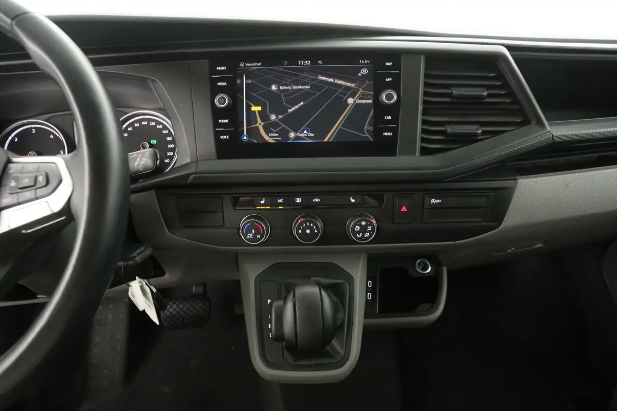 2.0 TDI L2H1 150PK | Automaat | Airco | Camera | Cruise | 3 Zits | Carplay | Navi