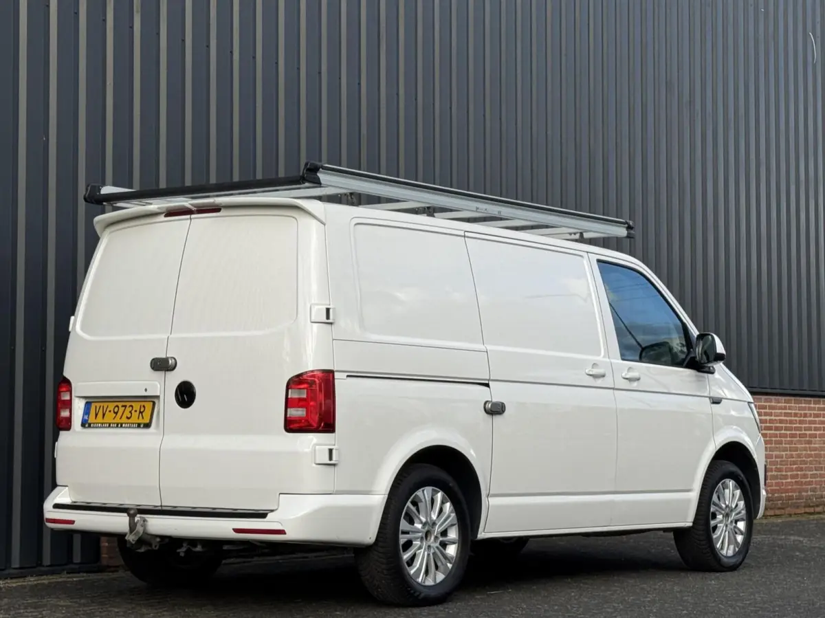 2.0 TDI Economy Trekhaak/Leer/Carplay/Radio/Imperiaal