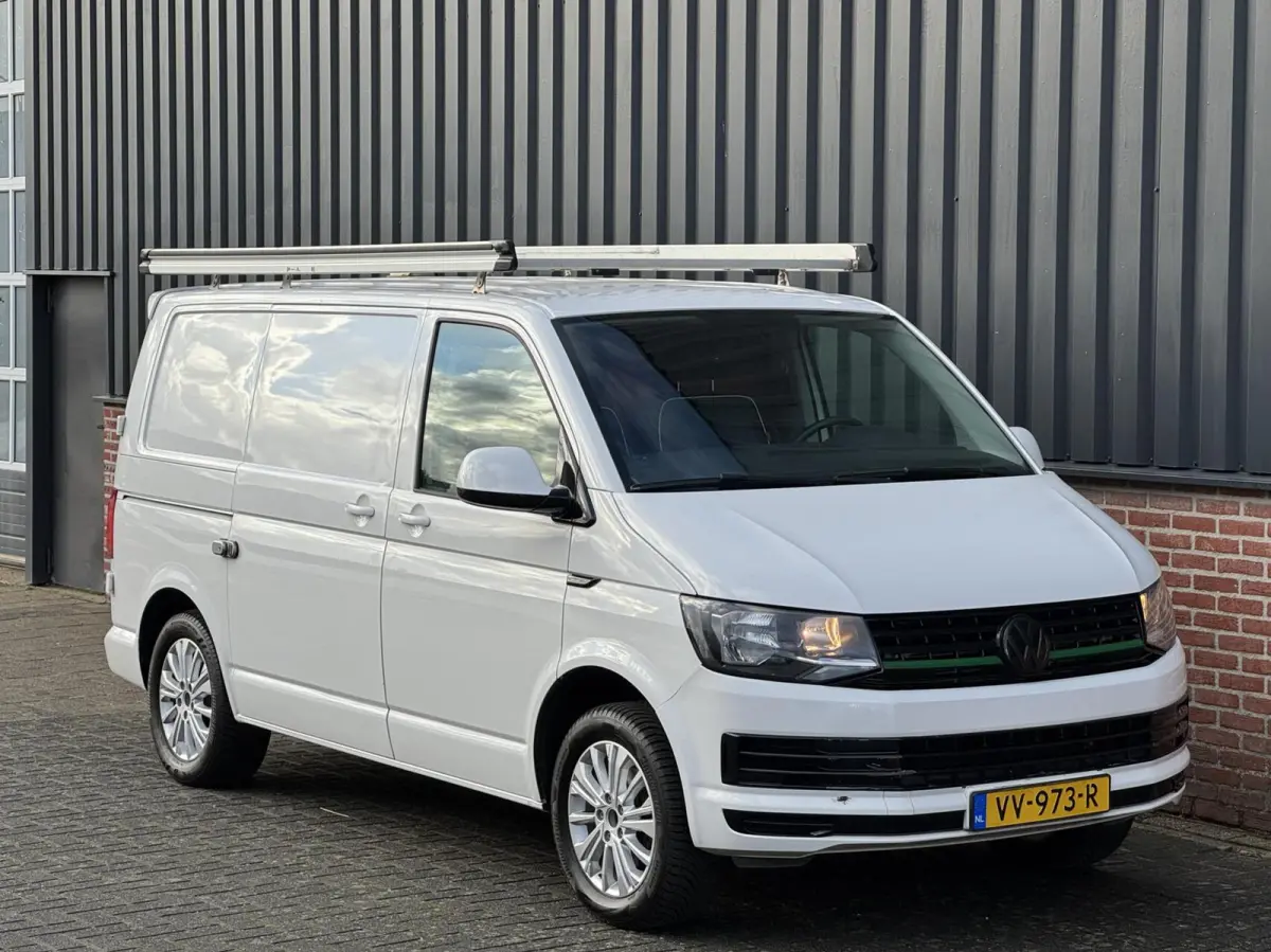 2.0 TDI Economy Trekhaak/Leer/Carplay/Radio/Imperiaal