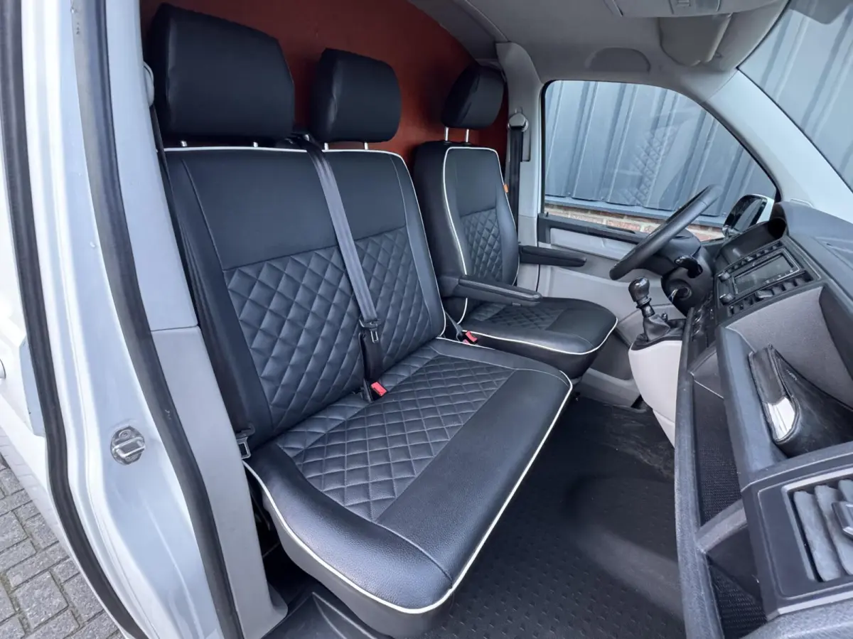 2.0 TDI Economy Trekhaak/Leer/Carplay/Radio/Imperiaal