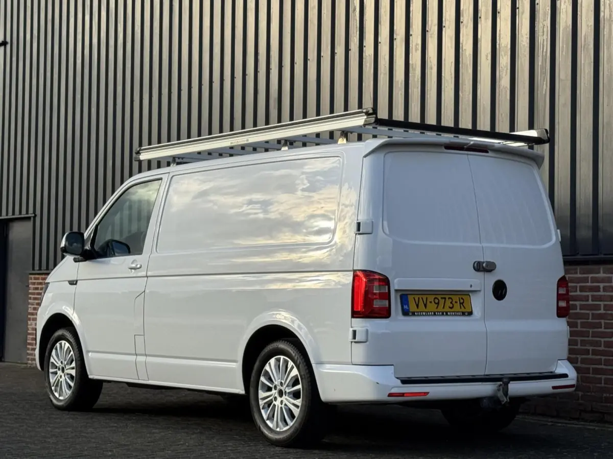 2.0 TDI Economy Trekhaak/Leer/Carplay/Radio/Imperiaal