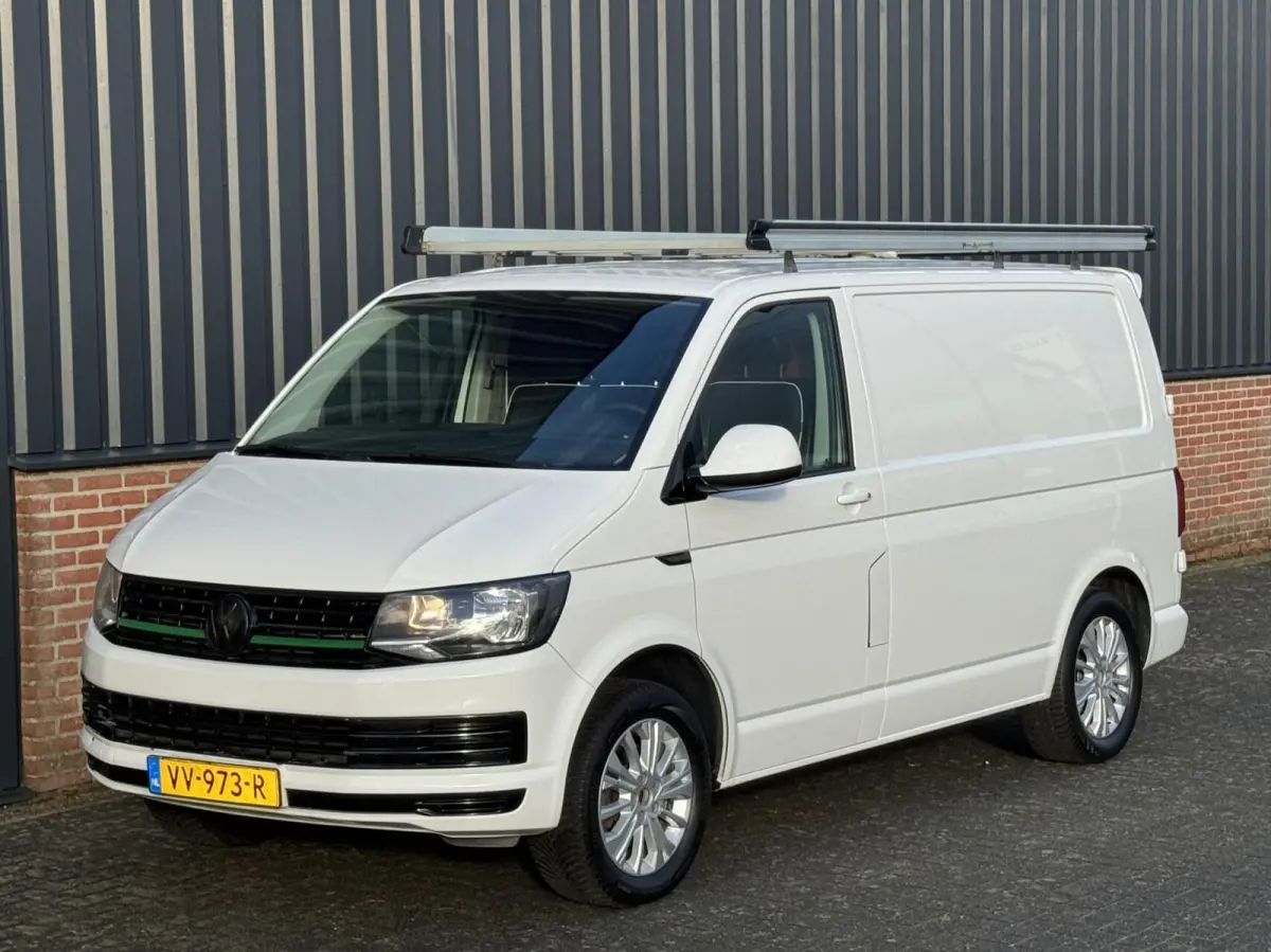 2.0 TDI Economy Trekhaak/Leer/Carplay/Radio/Imperiaal