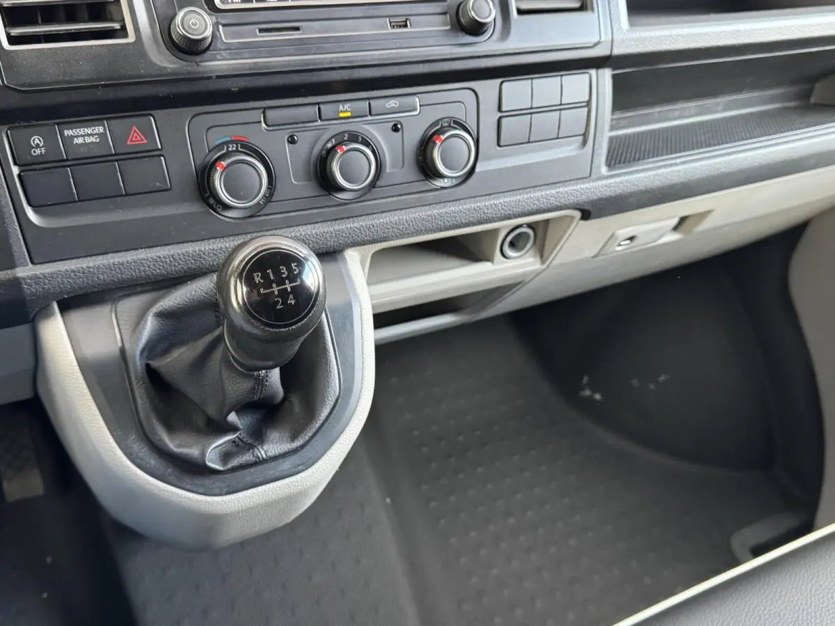 2.0 TDI Economy Trekhaak/Leer/Carplay/Radio/Imperiaal