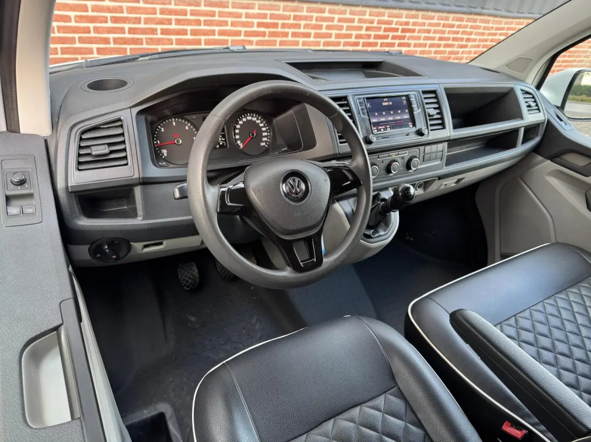 2.0 TDI Economy Trekhaak/Leer/Carplay/Radio/Imperiaal