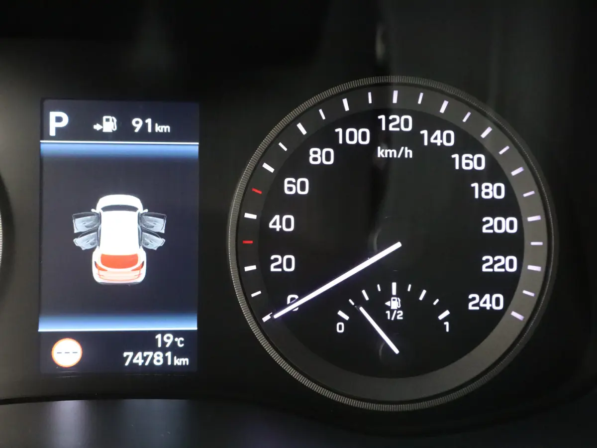 1.6 T-GDI N-Line | Centrale deurvergrendeling met afstandsbediening | Cruise control adaptief | DAB ontvanger