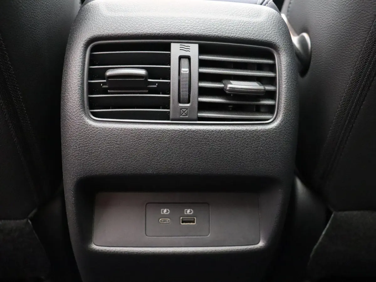158pk MHEV Xtronic Tekna | Bose audiosysteem | Stoel, stuur en voorruit verwarming | 360-graden camera | Head-up display |