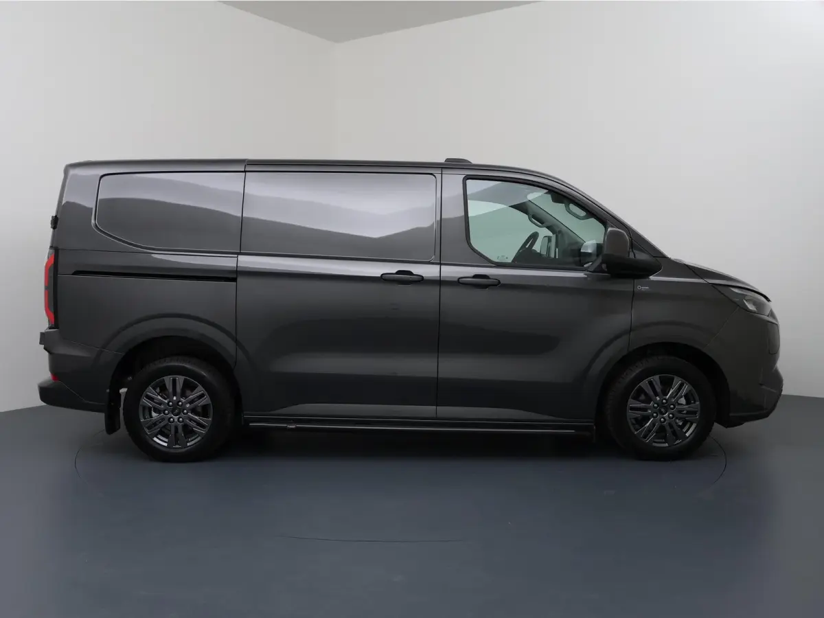 Cust. 320 L1H1 Limited 71 kWh Stoel-Stoel | Trekhaak | 17'' LM "| vloer Zijwand betimmering | Sidebars | All Weather Banden | 370 km WLTP