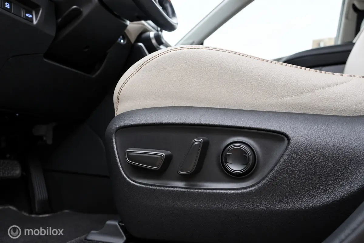 2.5 Hybrid AWD Executive | Keyless | Pano | Cam