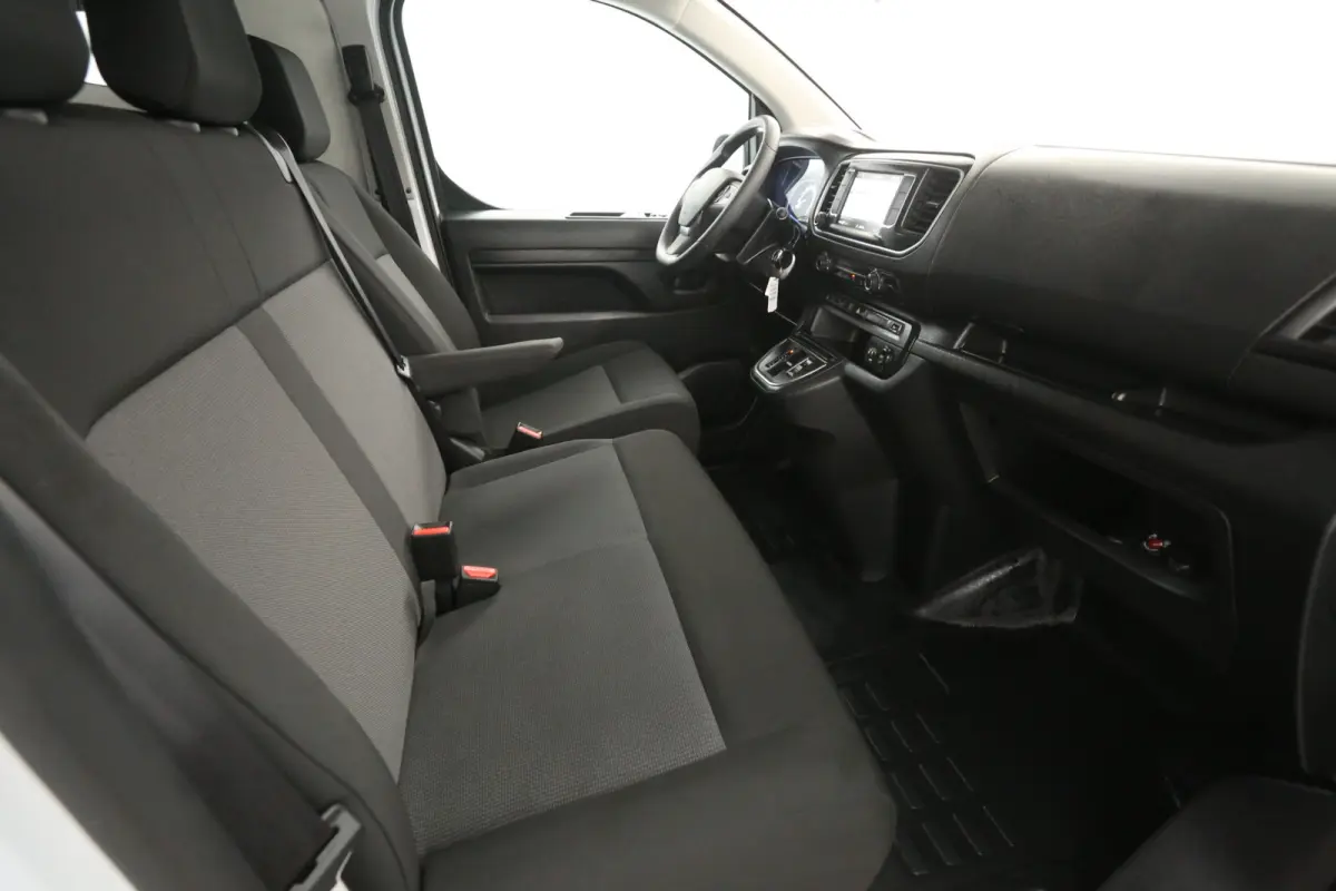 Elektrisch Driver XL 50 kWh L3H1 | Snelladen | SOH 99% | Airco | Camera | Cruise | 3 Zits | Carplay | 2xSchuifdeur