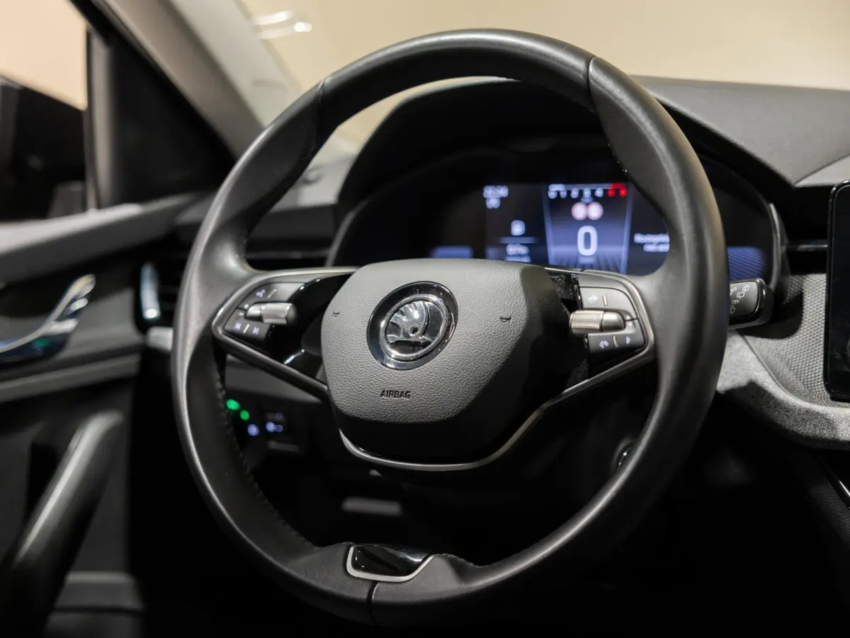 1.0 TSI Selection / 116pk / NAP / Trekhaak / Automatische klimaatregeling /