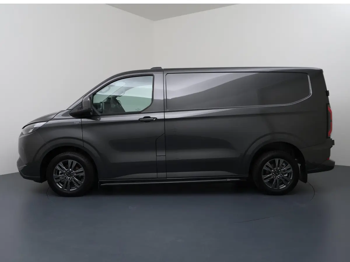 Cust. 320 L1H1 Limited 71 kWh Stoel-Stoel | Trekhaak | 17'' LM "| vloer Zijwand betimmering | Sidebars | All Weather Banden | 370 km WLTP