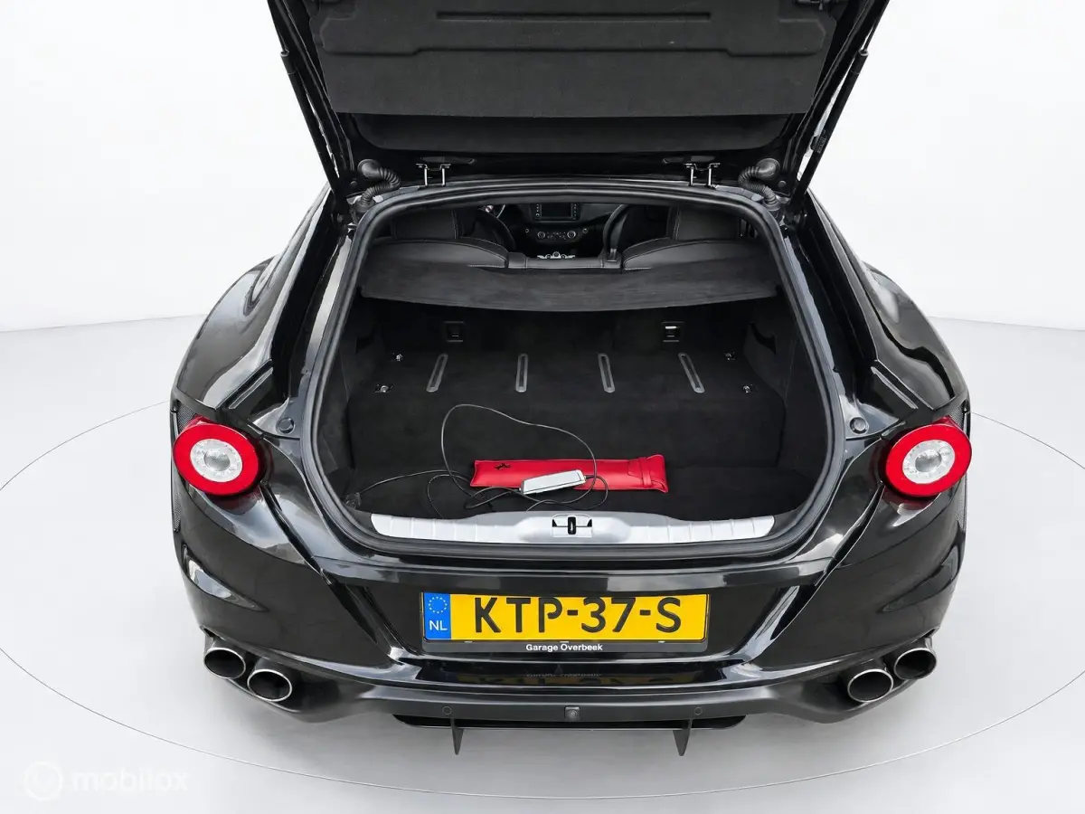 6.3 V12 2013 661PK LIFT/CAMERA/LED-CARBON STUUR!!