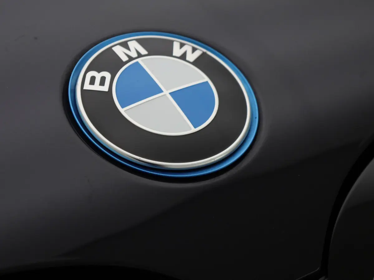 High Executive 80 kWh | Apple Carplay / Android Auto | Panoramadak | Stoelverwarming | Camera | Trekhaak |