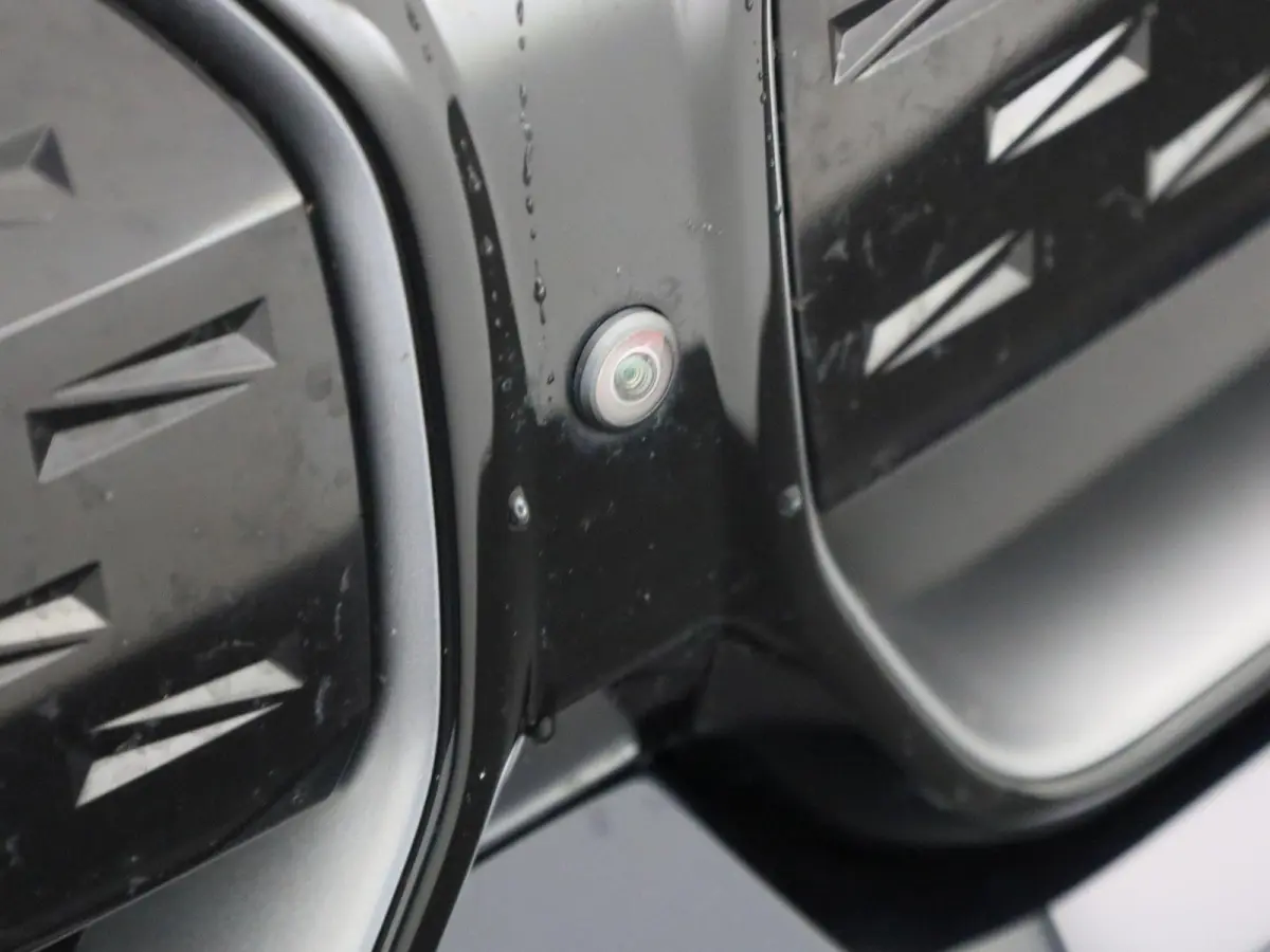 High Executive 80 kWh | Apple Carplay / Android Auto | Panoramadak | Stoelverwarming | Camera | Trekhaak |