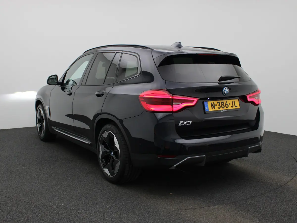 High Executive 80 kWh | Apple Carplay / Android Auto | Panoramadak | Stoelverwarming | Camera | Trekhaak |