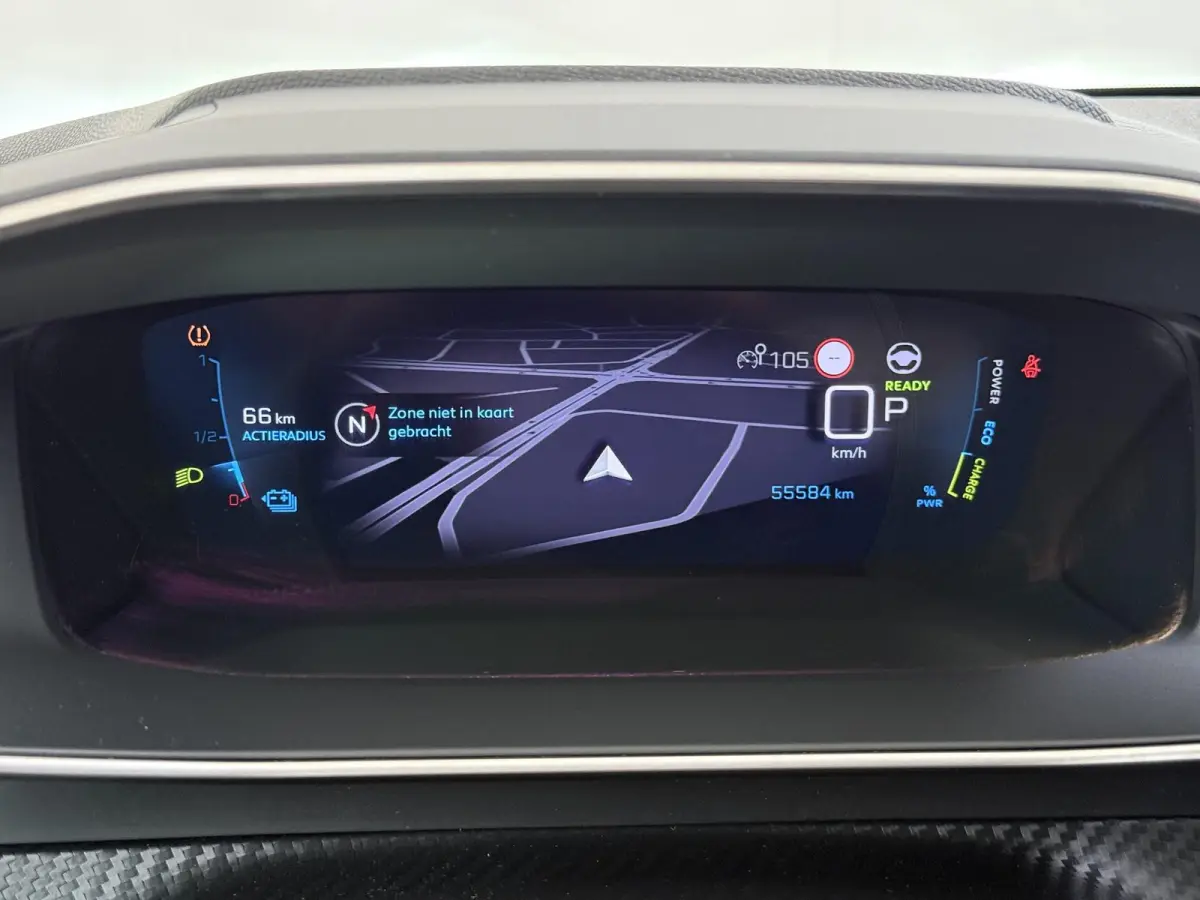 Allure Pack 50 kWh 136pk | Accu 94% | Navigatie | Camera achter | Cruise control adaptief | 3D i-Cockpit | Automatische airco | Apple Carplay en Android auto