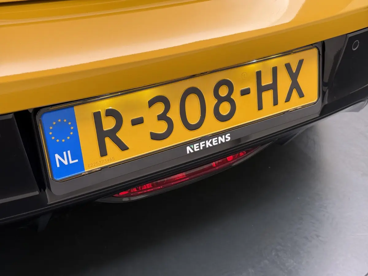Allure Pack 50 kWh 136pk | Accu 94% | Navigatie | Camera achter | Cruise control adaptief | 3D i-Cockpit | Automatische airco | Apple Carplay en Android auto