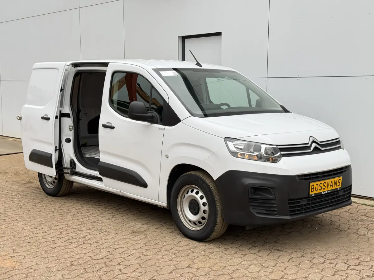 50kWh 136PK Elektrisch 50kWh 280km WLTP 136PK L1 Snelladen Climate Control Cruise Control Achteruitrijcamera