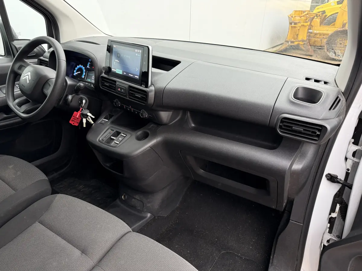 50kWh 136PK Elektrisch 50kWh 280km WLTP 136PK L1 Snelladen Climate Control Cruise Control Achteruitrijcamera