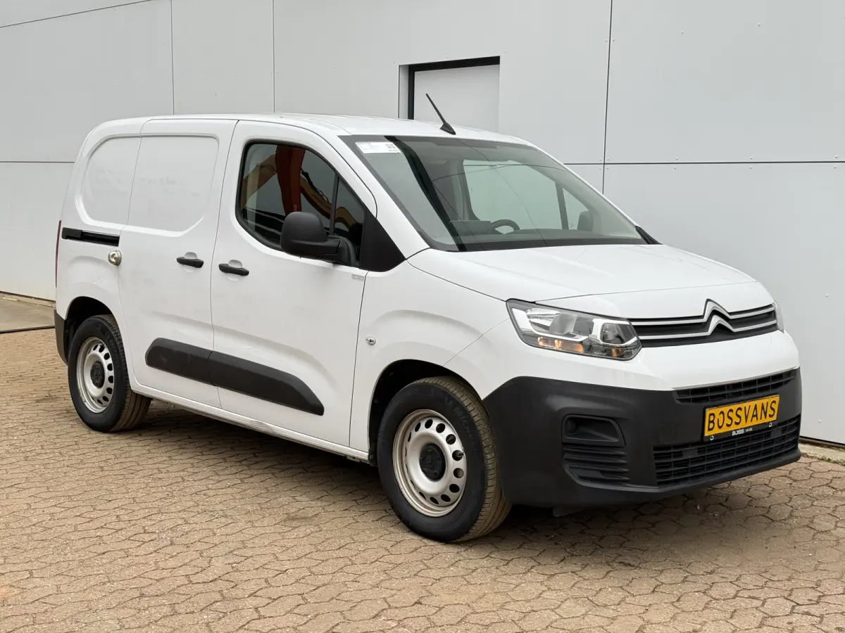 50kWh 136PK Elektrisch 50kWh 280km WLTP 136PK L1 Snelladen Climate Control Cruise Control Achteruitrijcamera
