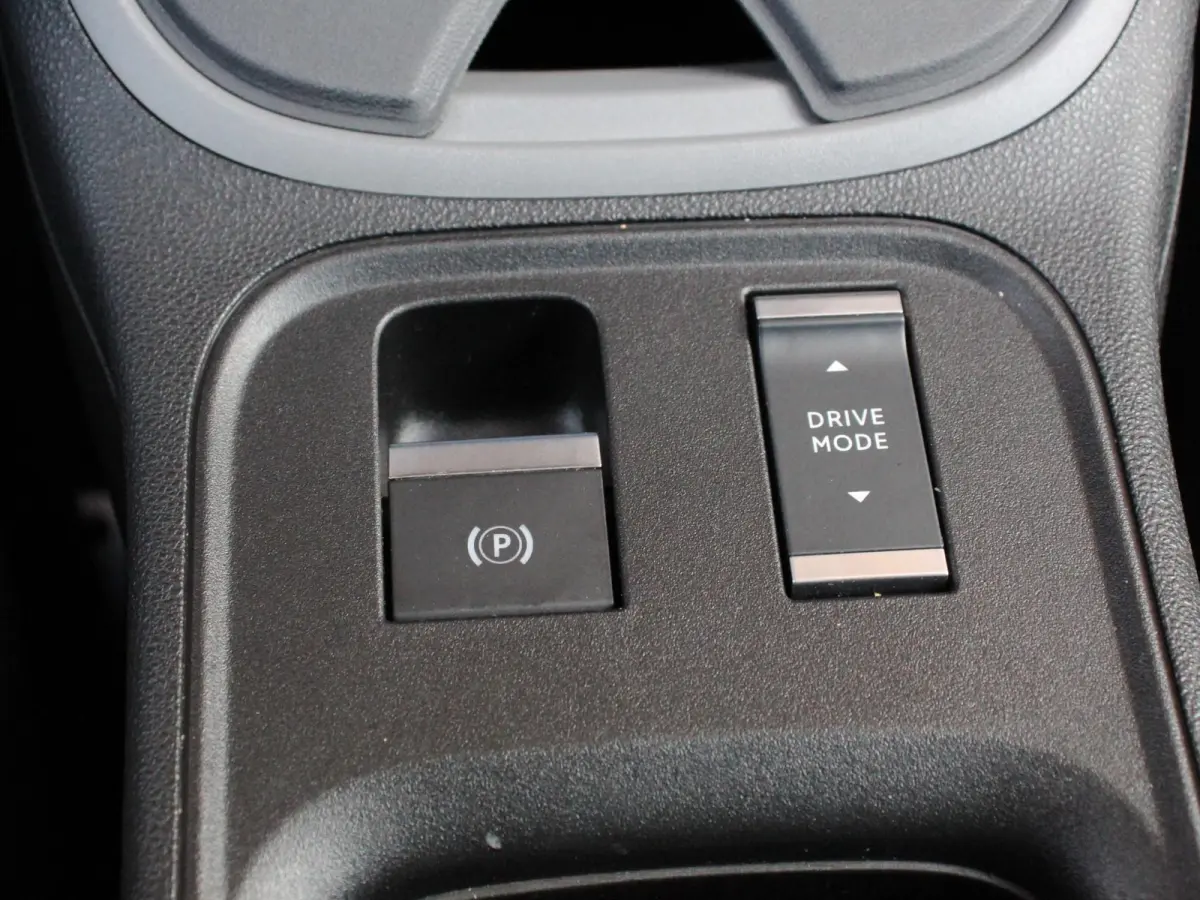 Longitude 54 kWh Automaat SOH 96% Navigatie Apple Carplay/ Android Auto Parkeersensor achter Cruise Control Full LED Virtual Cockpit Climate Control