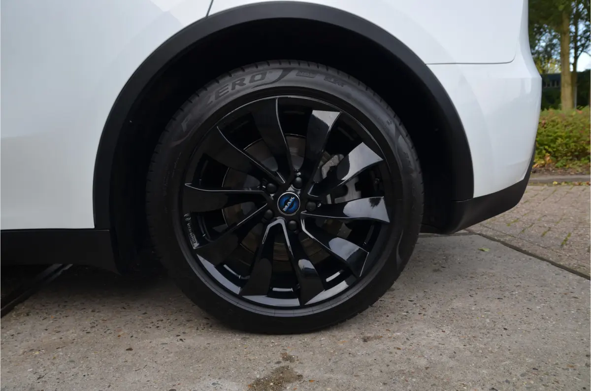 Long Range AWD 75 kWh Trekhaak (1.600kg), AutoPilot3.0 Ryzen