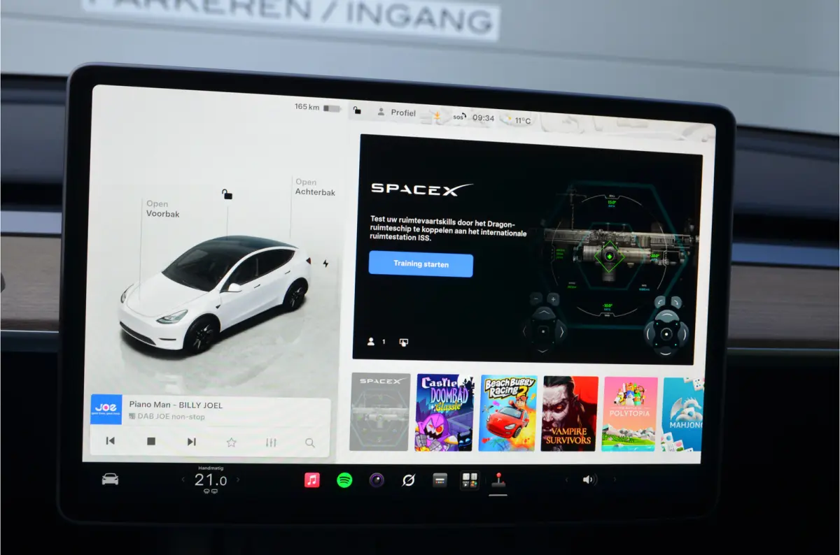 Long Range AWD 75 kWh Trekhaak (1.600kg), AutoPilot3.0 Ryzen