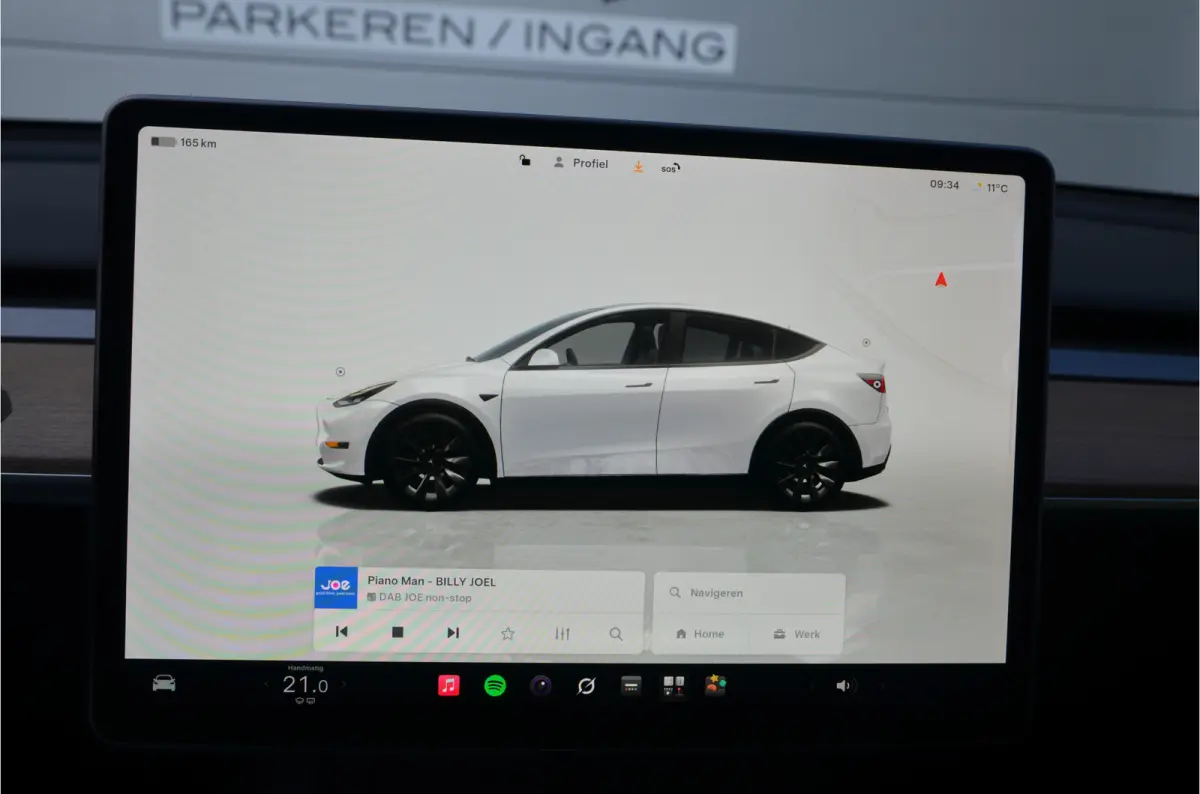 Long Range AWD 75 kWh Trekhaak (1.600kg), AutoPilot3.0 Ryzen