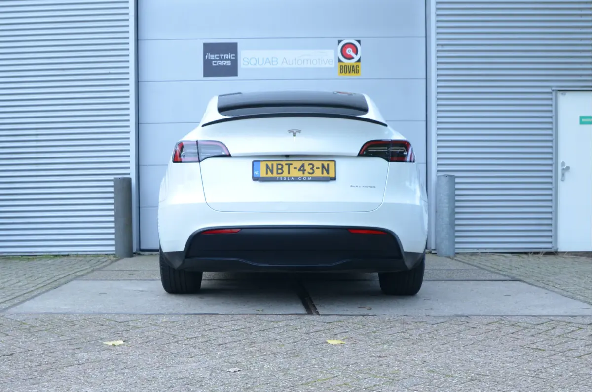 Long Range AWD 75 kWh Trekhaak (1.600kg), AutoPilot3.0 Ryzen