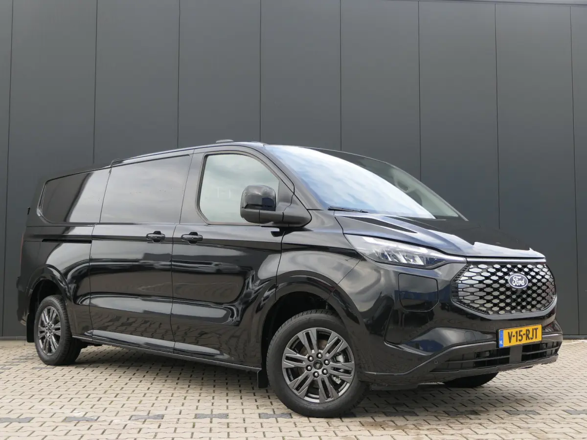 340 L2H1 Limited 71 kWh | LED Koplampen | Stoelverwarming | Lichtmetalen Velgen | CarPlay/Android Auto | Camera