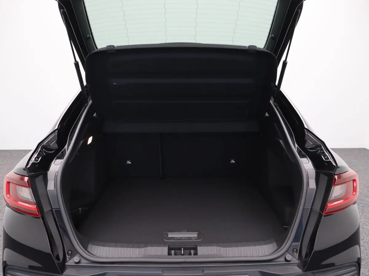 mild hybrid 160 R.S. line | Schuif\kanteldak | Stoel-stuur verwarming | Achteruitrijcamera | Adaptieve cruise control |