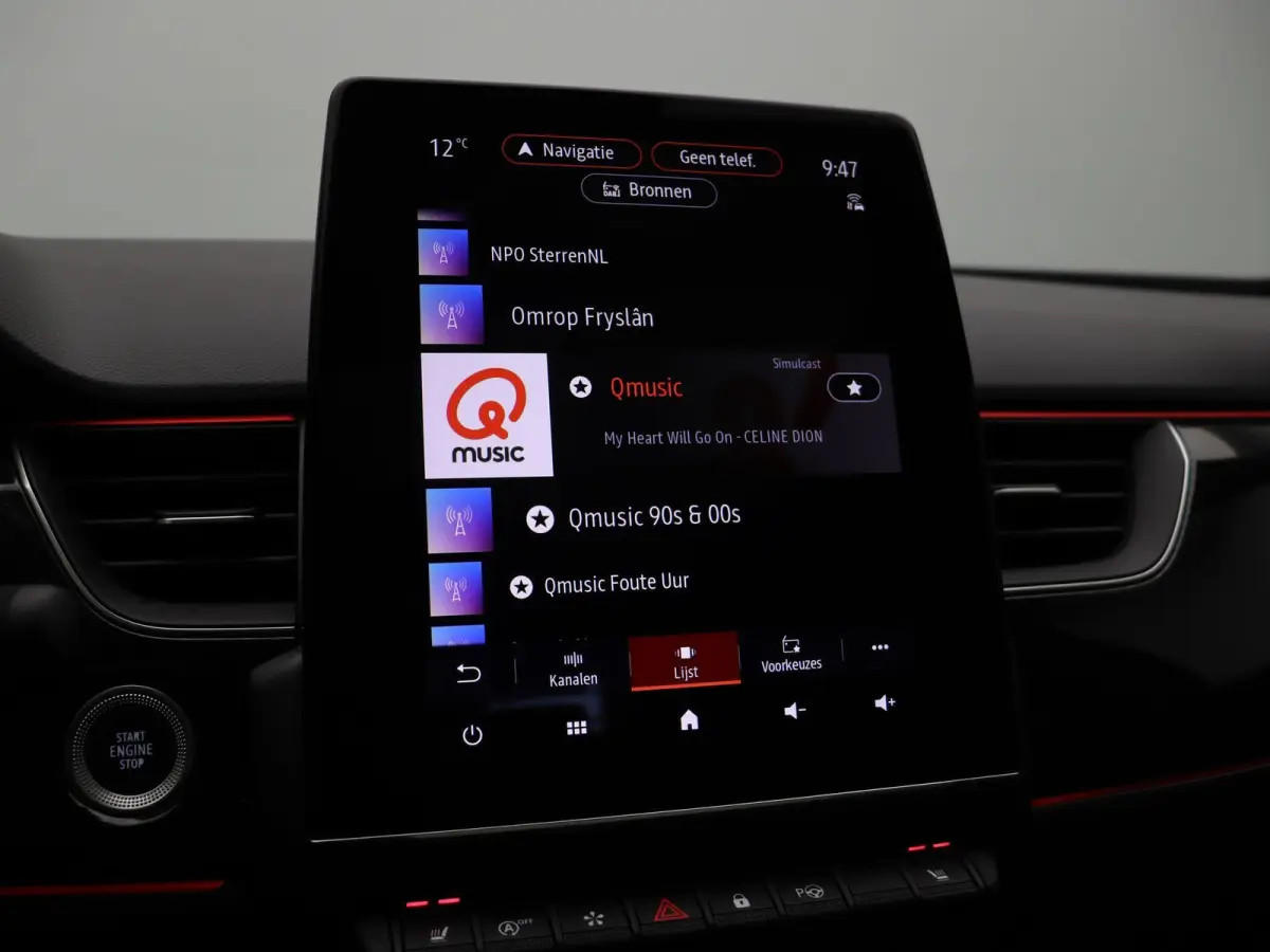 mild hybrid 160 R.S. line | Schuif\kanteldak | Stoel-stuur verwarming | Achteruitrijcamera | Adaptieve cruise control |