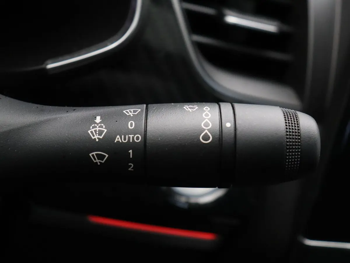 mild hybrid 160 R.S. line | Schuif\kanteldak | Stoel-stuur verwarming | Achteruitrijcamera | Adaptieve cruise control |