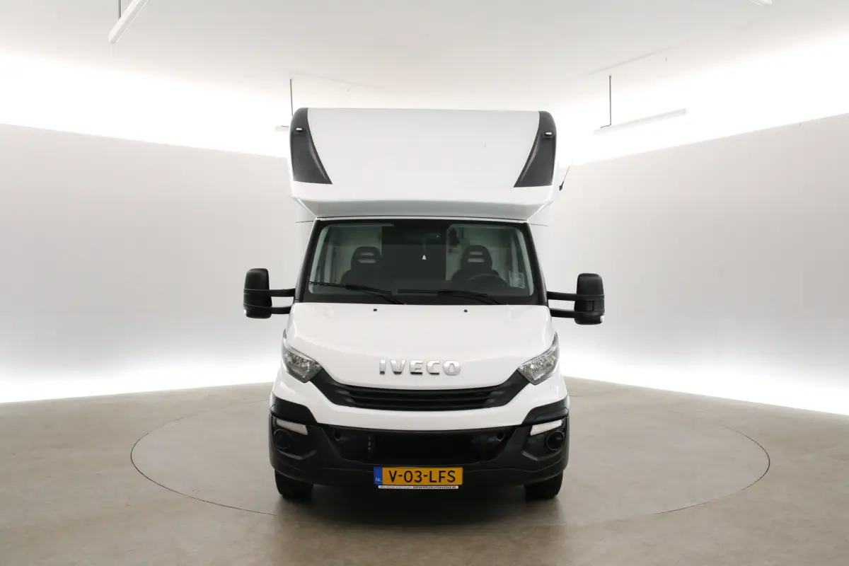 35S14 2.3 410 | Foodtruck | Verkoopwagen | Patatkraam | Eventtruck | Snackwagen | Viskraam | Zijdeur | Airco | Camera