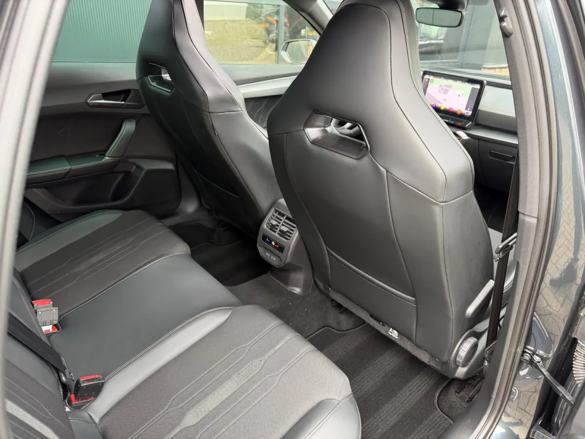 1.4 e-Hybrid VZ Performance Pano/Carplay/Sfeerverlichting