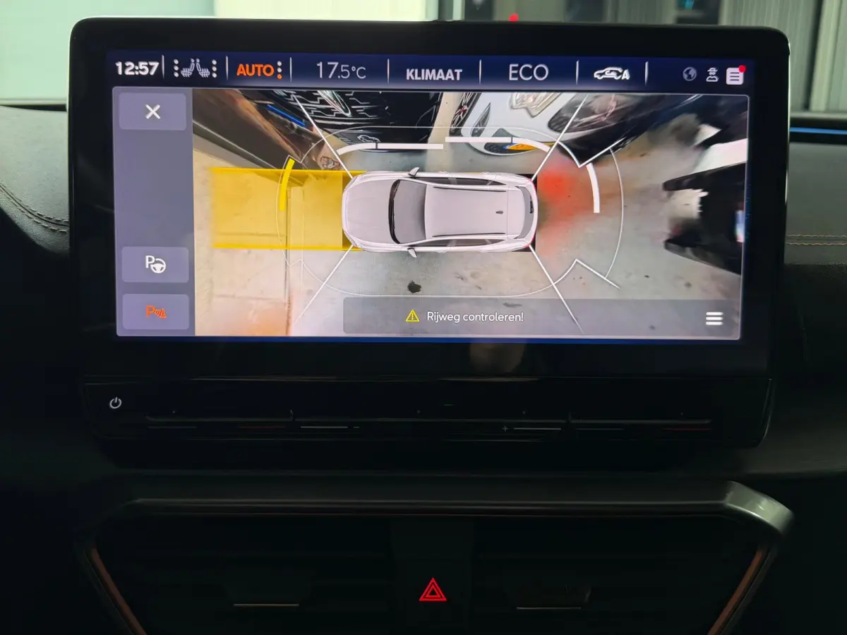 1.4 e-Hybrid VZ Performance Pano/Carplay/Sfeerverlichting