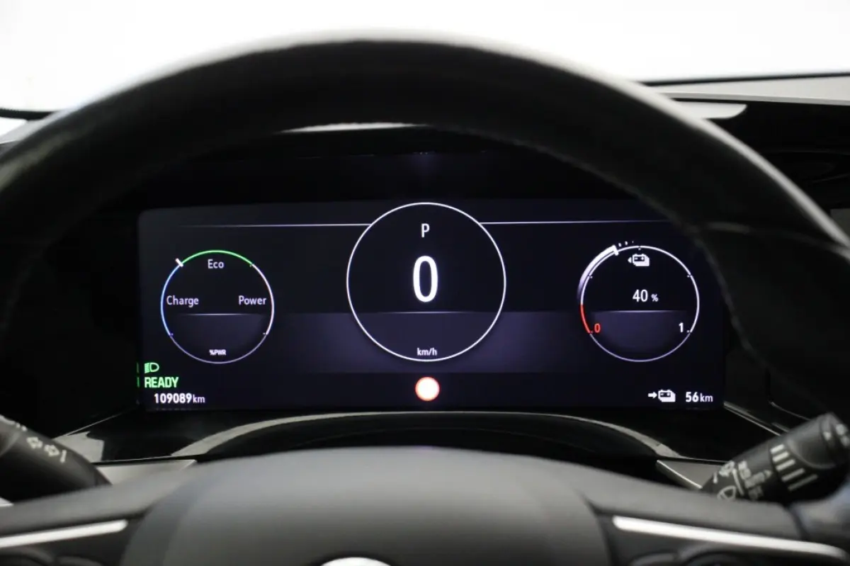 Business Elegance 50-kWh - Carplay, Camera, Cruise, Clima, Stoelverw. 95,69%