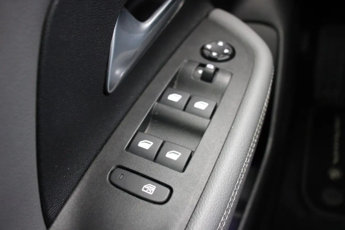Business Elegance 50-kWh - Carplay, Camera, Cruise, Clima, Stoelverw. 95,69%