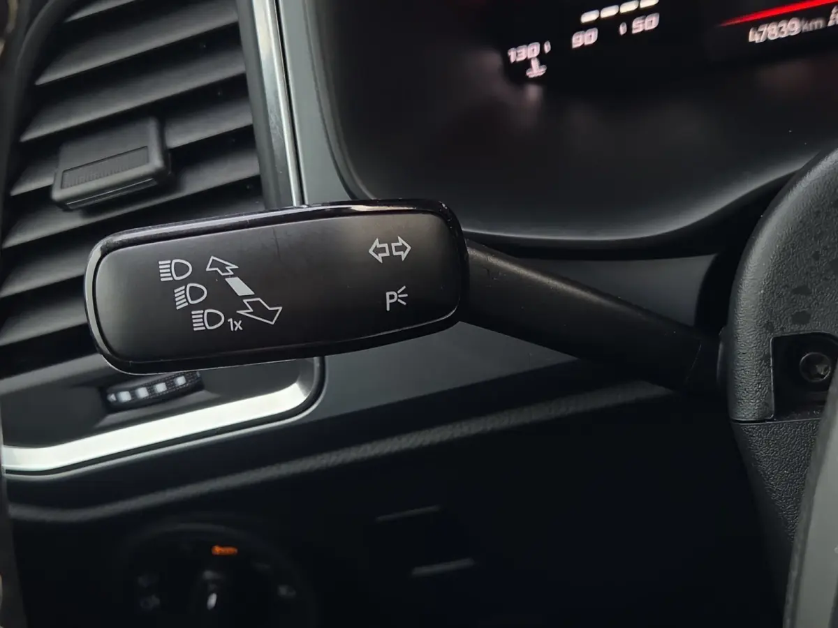 1.5 TSI Style Business Intense Apple Carplay/Android Auto / Cruise control / DAB / Keyless start / Volledig digitaal instrumentenpaneel